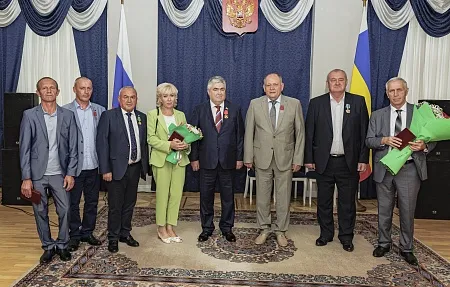 В Ростовской области более 50 работников АПК получили награды